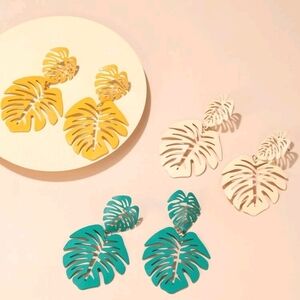 🆕🌴3 PAIRS OF PALM LEAF EARRINGS -🌴